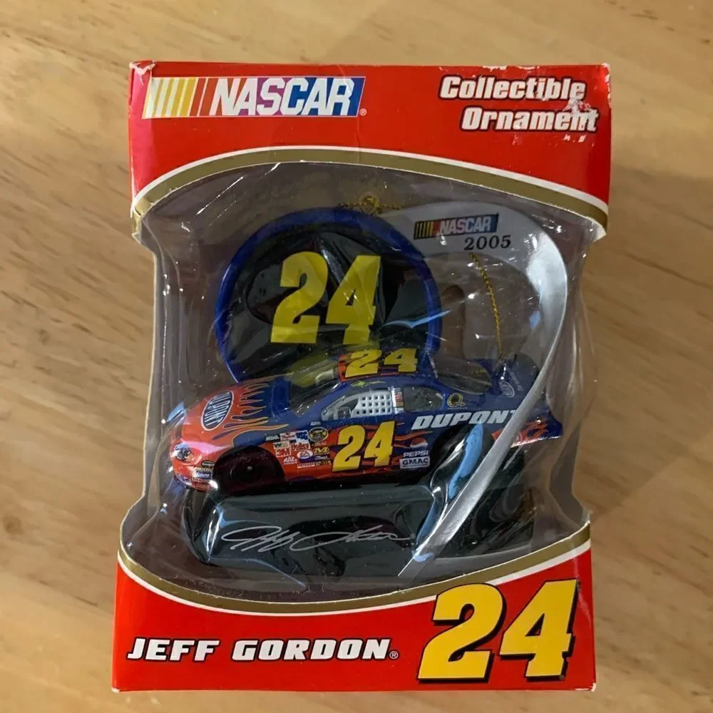 Jeff Gordon 2005 Collectible Ornament